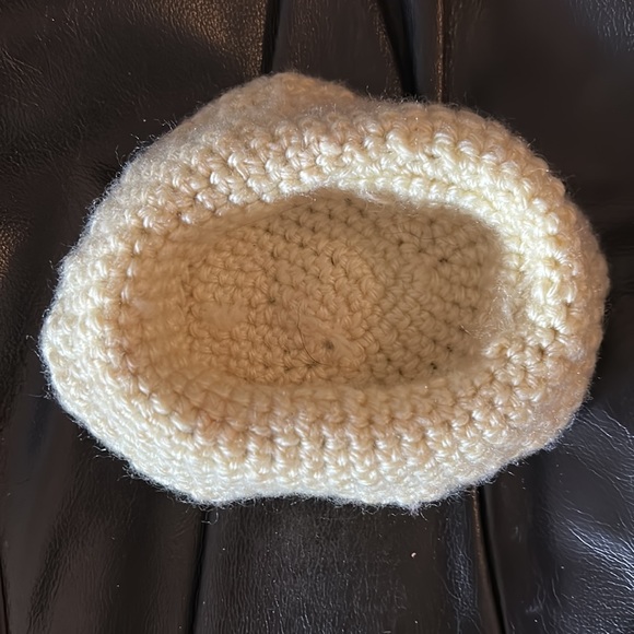 Vintage lion with basket - Picture 8 of 10